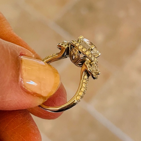 Diamond Ring - Picture 9 of 13